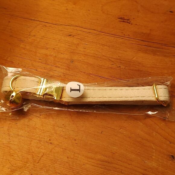 Beige Velvet Adjustable Cat Collar with Gold Bell Breakaway Closure NWOT - Picture 1 of 5